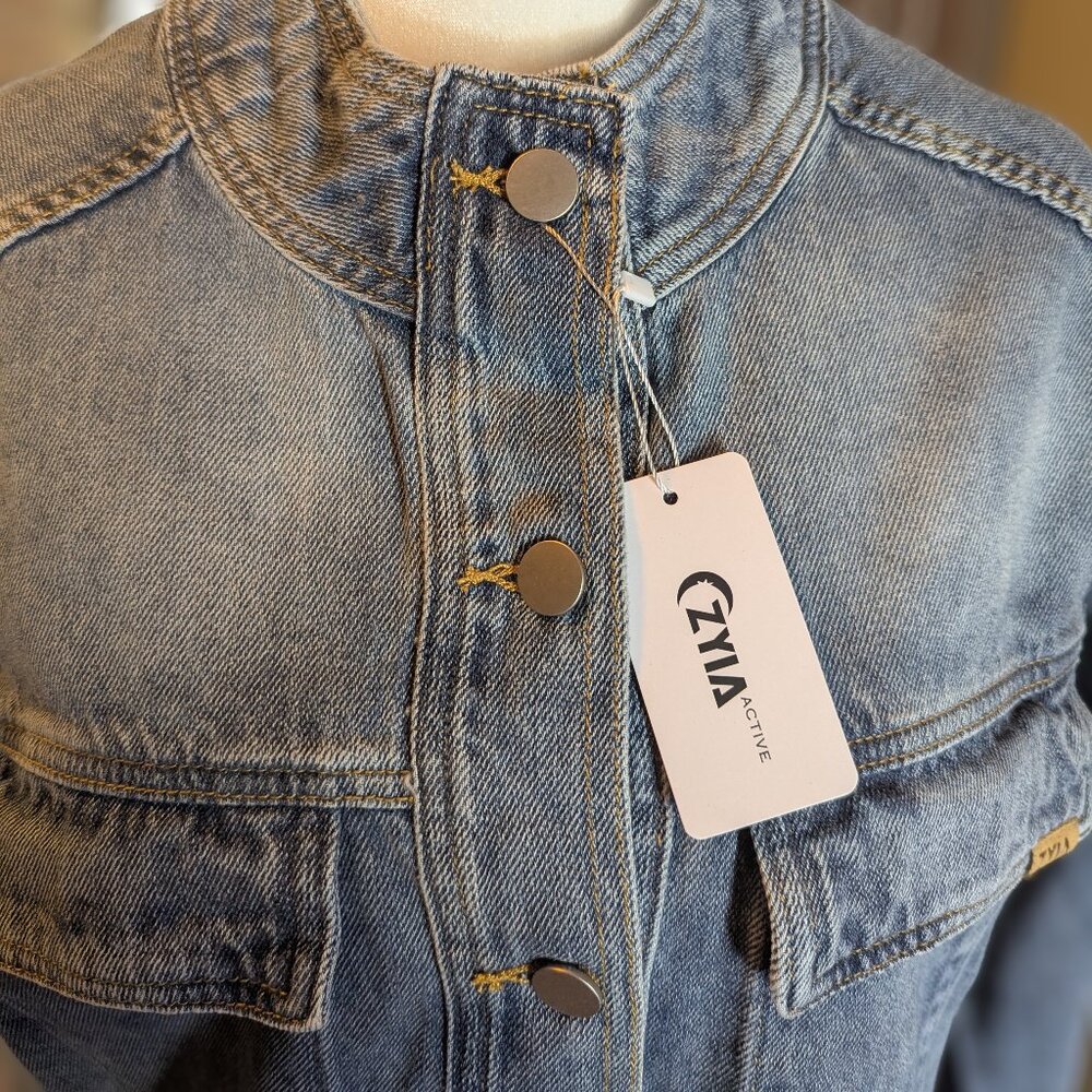 NWT Zyia Faded Indigo Crossroads Denim Jacket 2, Size M - Picture 4 of 13